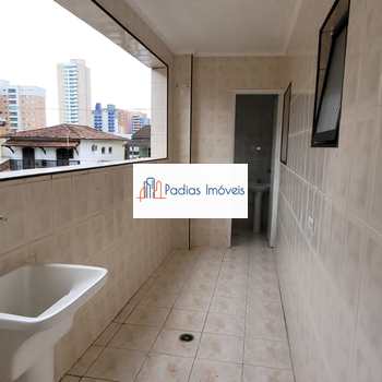 Apartamento em Mongaguá, bairro Centro