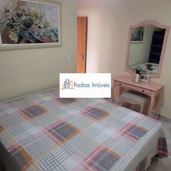 Apartamento em Mongaguá, bairro Centro