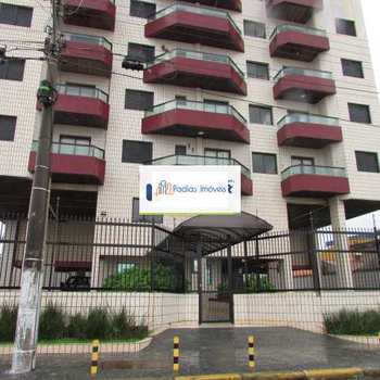 Apartamento em Mongaguá, bairro Itaguaí