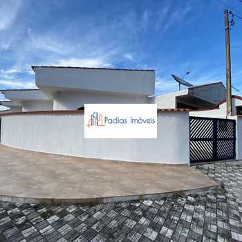 Casa em Mongaguá, bairro Vera Cruz