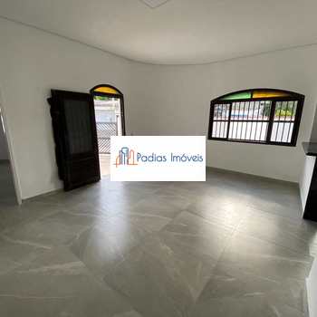 Casa em Mongaguá, bairro Vera Cruz