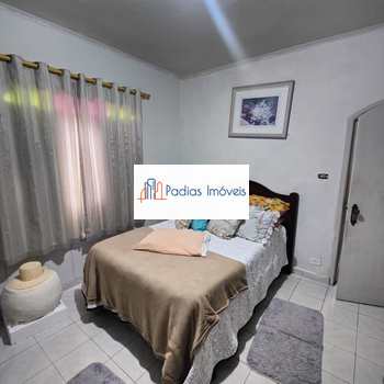 Casa em Mongaguá, bairro Itaóca