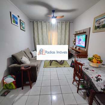 Casa em Mongaguá, bairro Itaóca