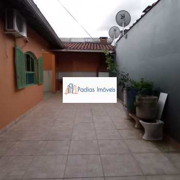 Casa em Mongaguá, bairro Jussara