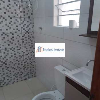 Casa em Mongaguá, bairro Vera Cruz