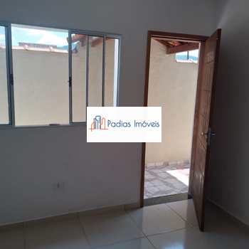 Casa em Mongaguá, bairro Vera Cruz