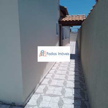 Casa em Mongaguá, bairro Vera Cruz
