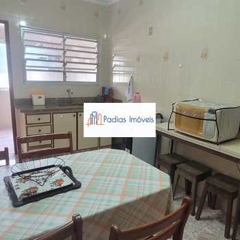 Apartamento em Mongaguá, bairro Centro