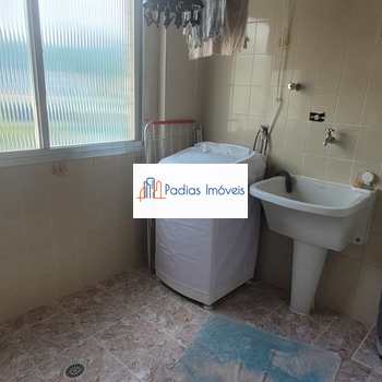 Apartamento em Mongaguá, bairro Centro