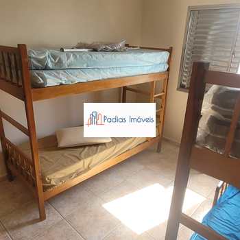 Apartamento em Mongaguá, bairro Centro