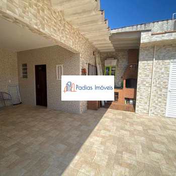 Casa em Mongaguá, bairro Vera Cruz
