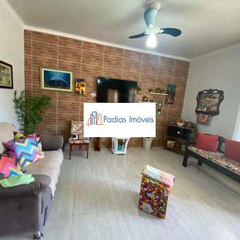 Casa em Mongaguá, bairro Vera Cruz