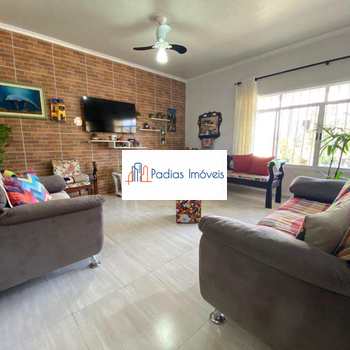 Casa em Mongaguá, bairro Vera Cruz