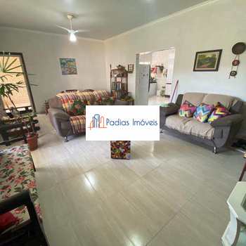 Casa em Mongaguá, bairro Vera Cruz