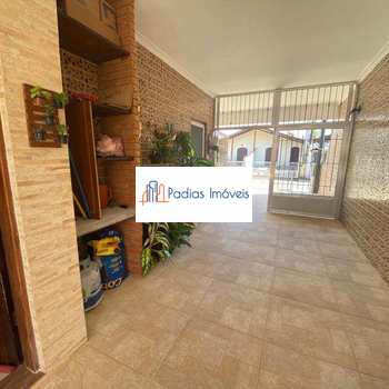Casa em Mongaguá, bairro Vera Cruz