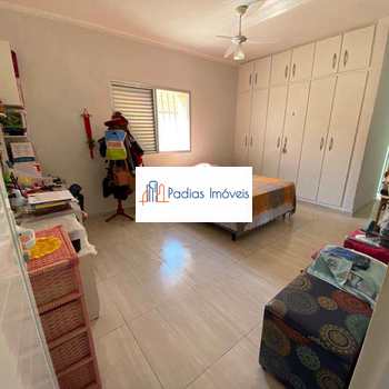 Casa em Mongaguá, bairro Vera Cruz