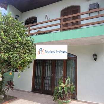 Sobrado em Mongaguá, bairro Centro