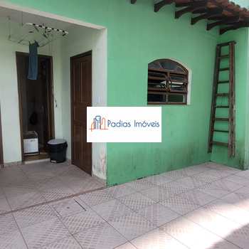 Sobrado em Mongaguá, bairro Centro