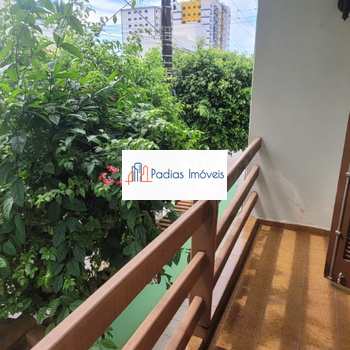 Sobrado em Mongaguá, bairro Centro