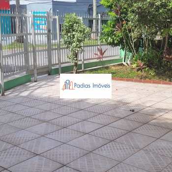 Sobrado em Mongaguá, bairro Centro