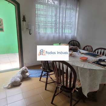 Sobrado em Mongaguá, bairro Centro