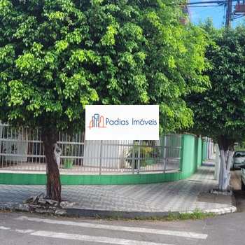 Sobrado em Mongaguá, bairro Centro