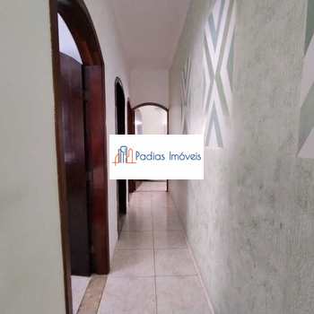 Casa em Mongaguá, bairro Jardim Marina
