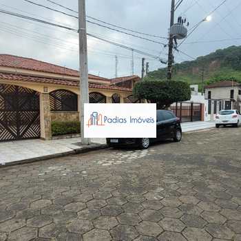 Casa em Mongaguá, bairro Jardim Marina