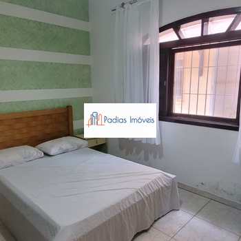 Casa em Mongaguá, bairro Jardim Marina