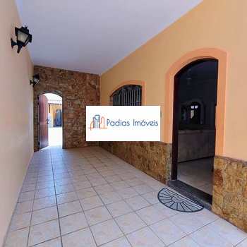 Casa em Mongaguá, bairro Jardim Marina