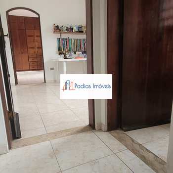Casa em Mongaguá, bairro Jardim Marina