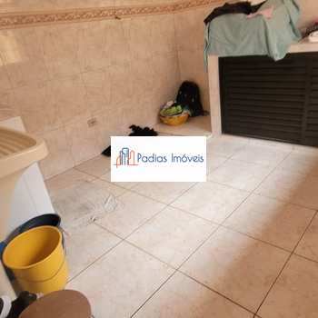 Casa em Mongaguá, bairro Jardim Marina