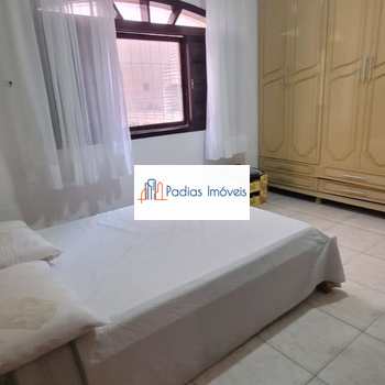 Casa em Mongaguá, bairro Jardim Marina