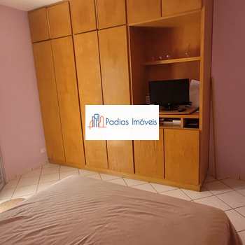 Apartamento em Mongaguá, bairro Centro
