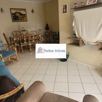 Apartamento em Mongaguá, bairro Centro