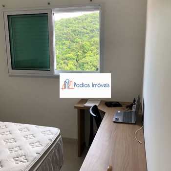 Apartamento em Mongaguá, bairro Centro