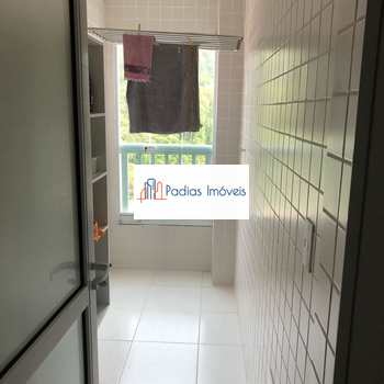 Apartamento em Mongaguá, bairro Centro
