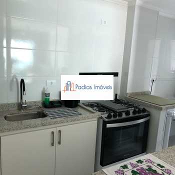 Apartamento em Mongaguá, bairro Centro