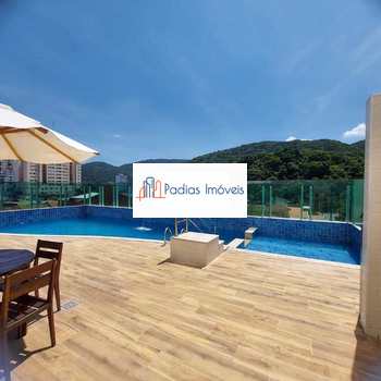 Apartamento em Mongaguá, bairro Centro