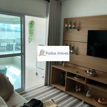 Apartamento em Mongaguá, bairro Centro