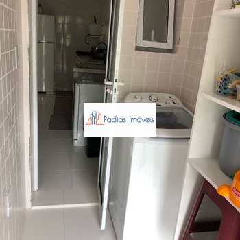 Apartamento em Mongaguá, bairro Centro