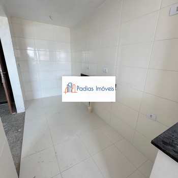 Apartamento em Mongaguá, bairro Centro