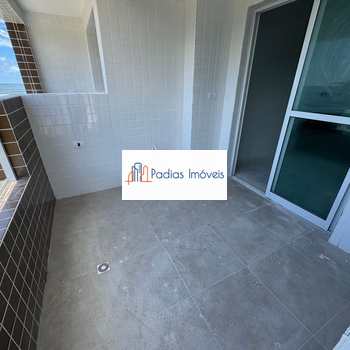 Apartamento em Mongaguá, bairro Centro