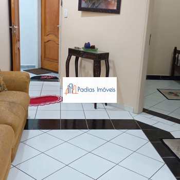 Apartamento em Mongaguá, bairro Centro