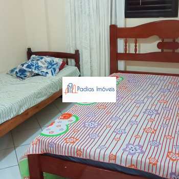 Apartamento em Mongaguá, bairro Centro