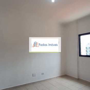 Apartamento em Mongaguá, bairro Centro