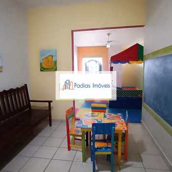 Apartamento em Mongaguá, bairro Centro