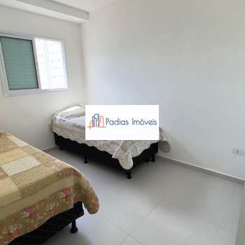 Apartamento em Mongaguá, bairro Centro