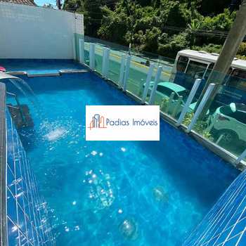 Apartamento em Mongaguá, bairro Centro