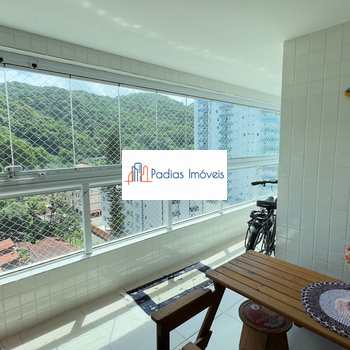Apartamento em Mongaguá, bairro Centro